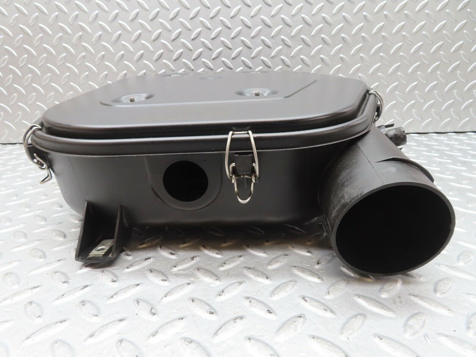 17235 Mercedes-Benz R129 300SL Coupe Air Filter Housing 0160946602