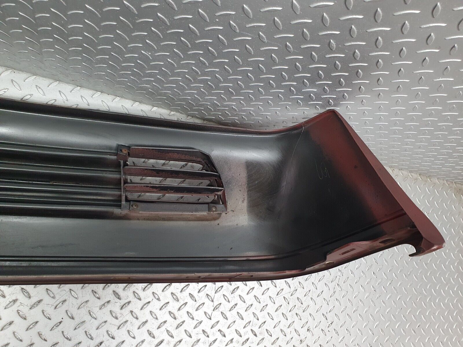 41276 Mercedes-Benz W126 300SE Front Bumper 1268802440 1268800205