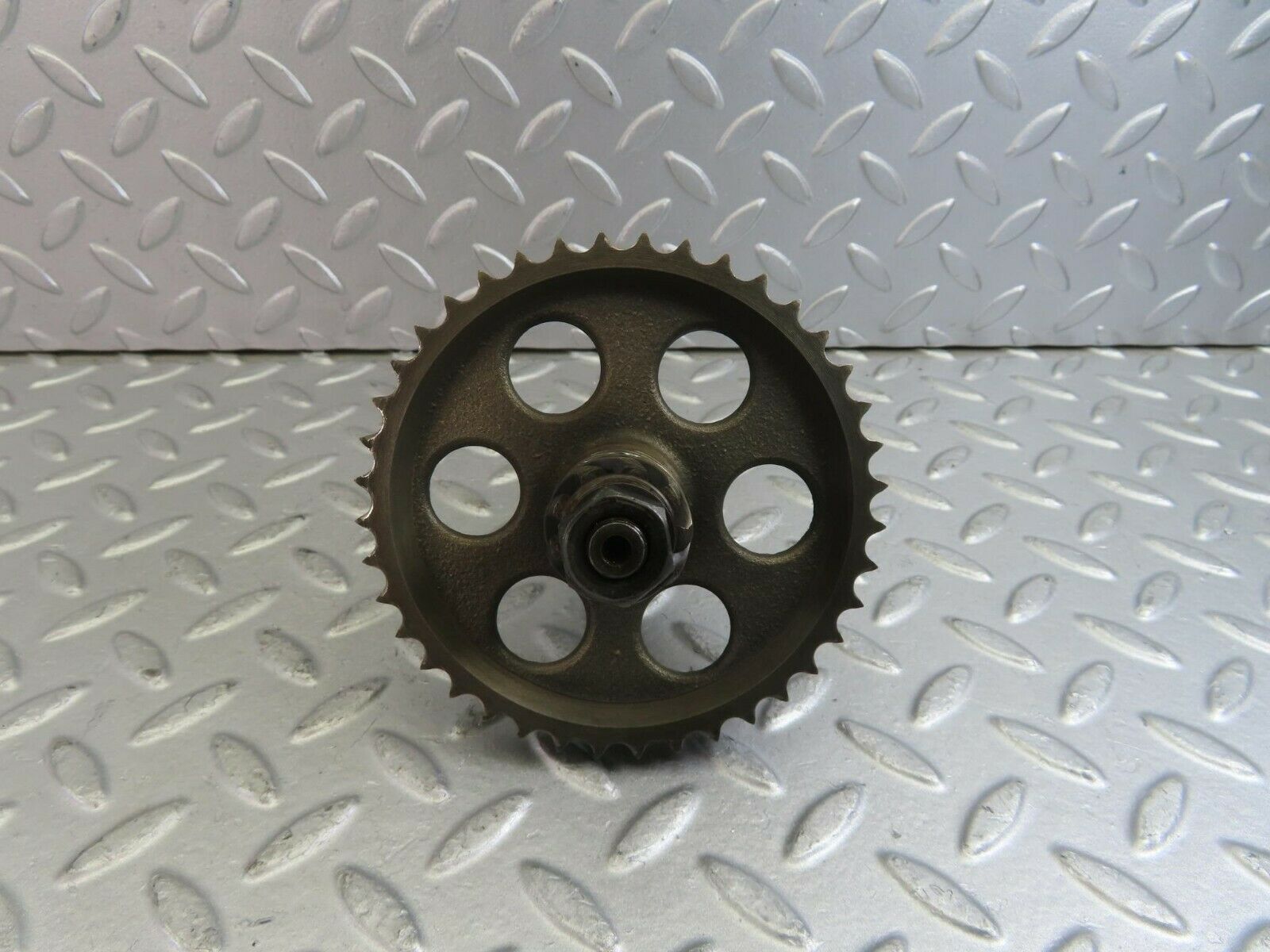 10223 Mercedes-Benz W111 220SE Intermediate Gear 1270520202