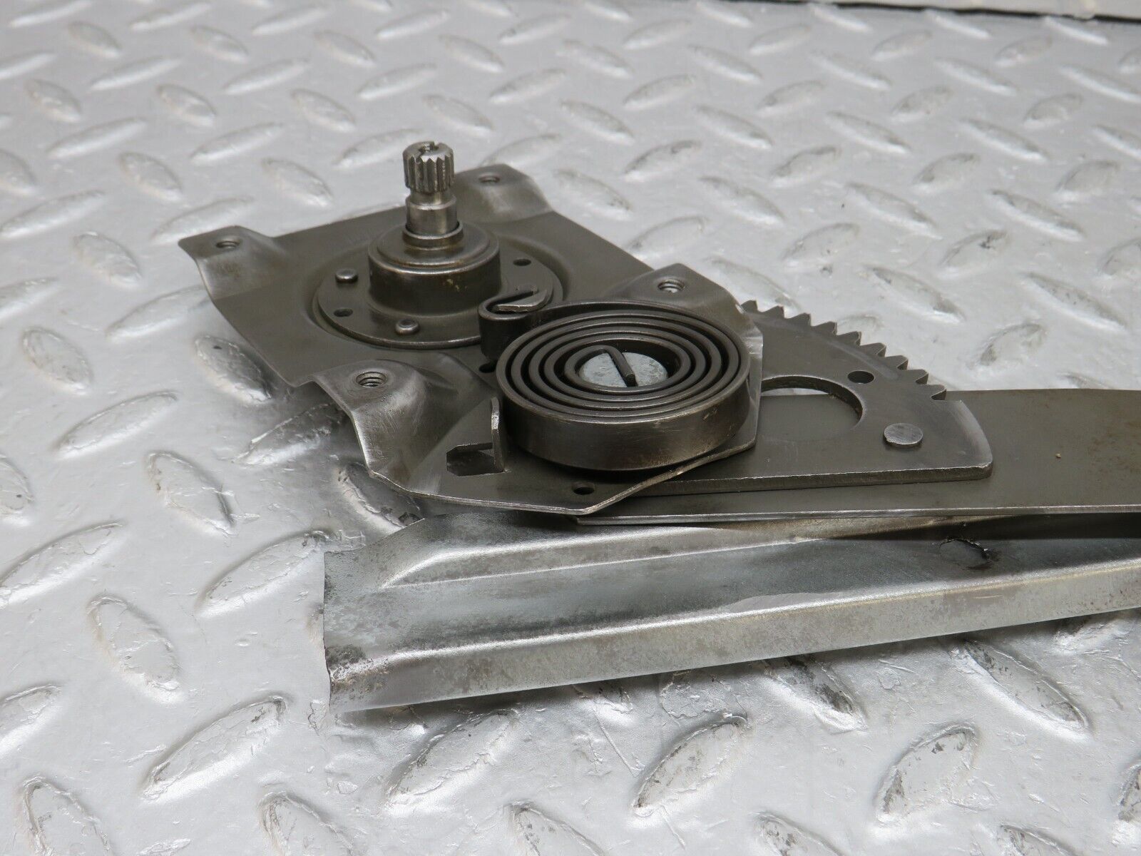 35758 Mercedes-Benz W108 Rear Right Manual Window Regulator