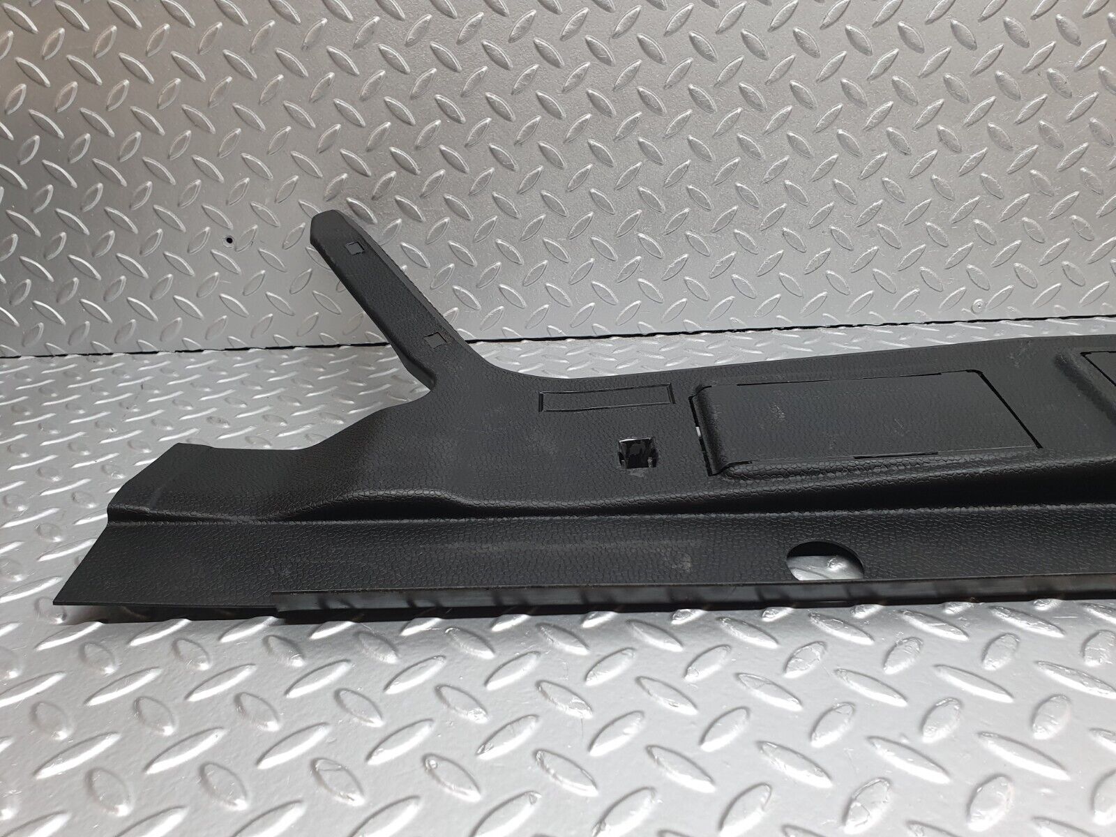 41478 Mercedes-Benz W124 200E Trunk Lock Trim Panel 1246941325