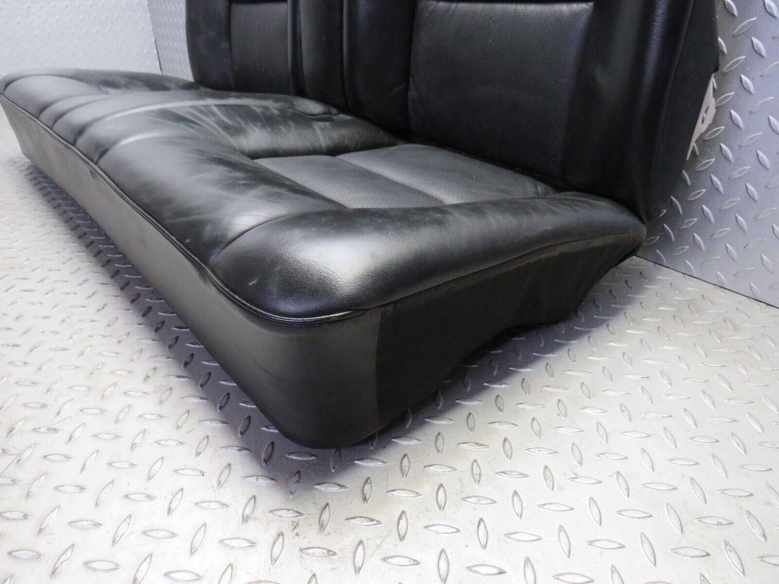 37878 Mercedes-Benz A124 320E Cabriolet Rear Seat Leather Black 1249203116