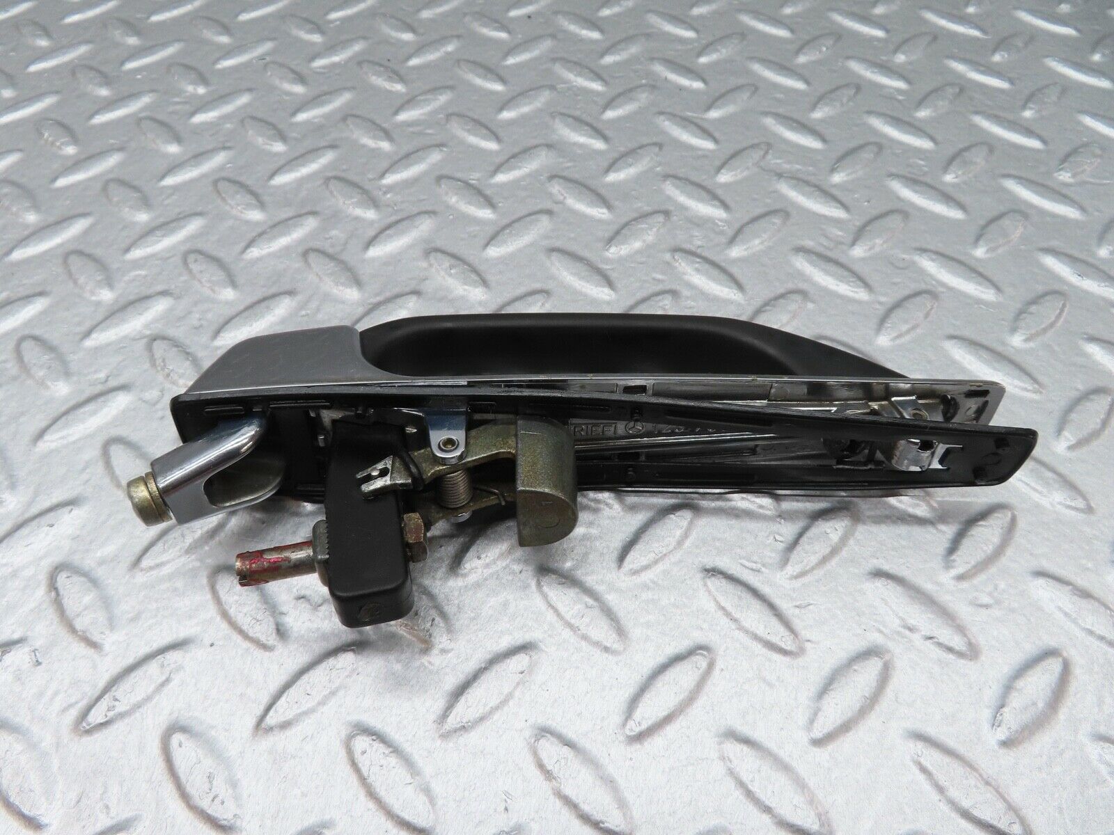 17947 Mercedes-Benz W123 200 Rear Left Exterior Door Handle 1237600359