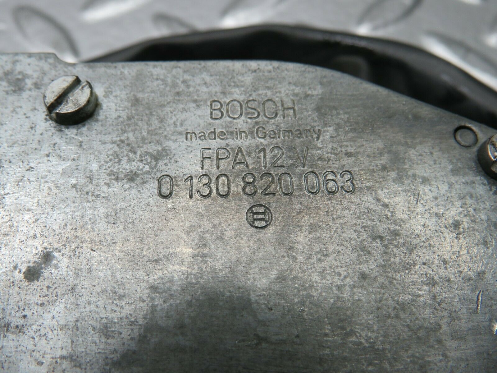 22811 Mercedes-Benz W116 350SE Rear Left Window Regulator Motor 0130820063