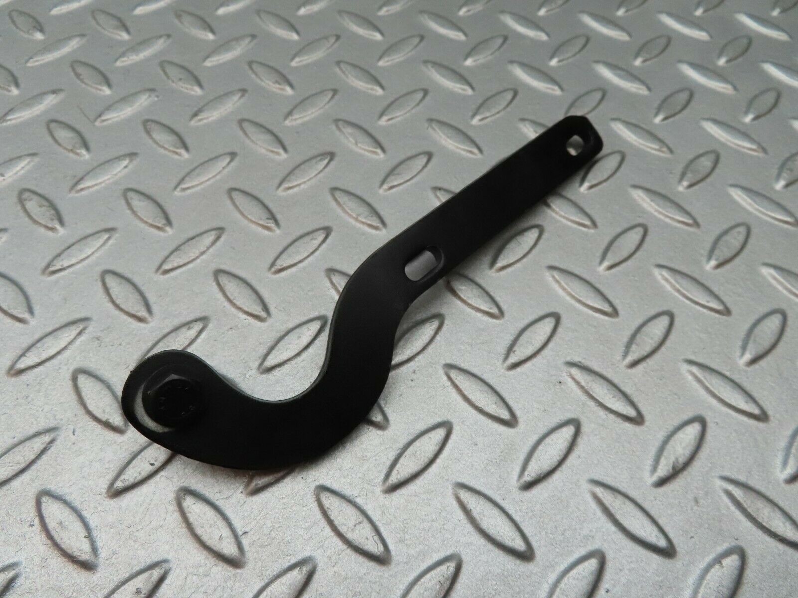 3625 Mercedes-Benz W115 220D Right Bonnet Hinge Support