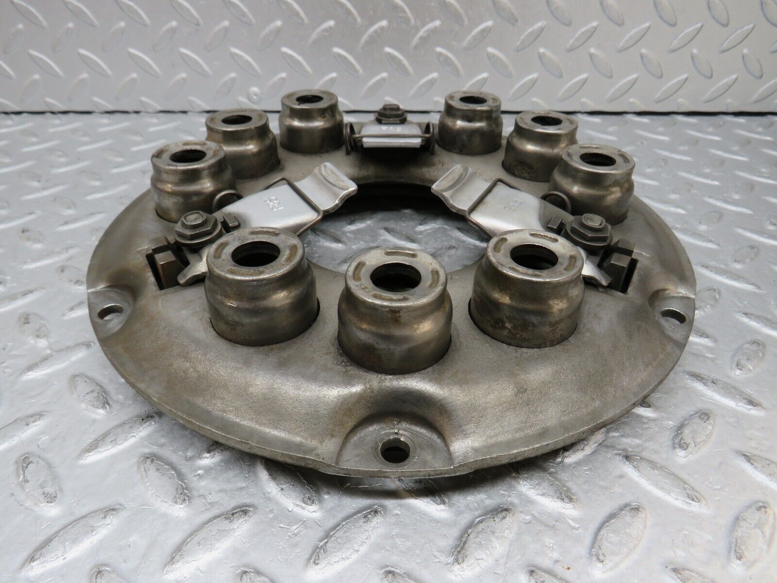 35920 Mercedes-Benz 240D OM616.912 Clutch Pressure Plate YK228KX