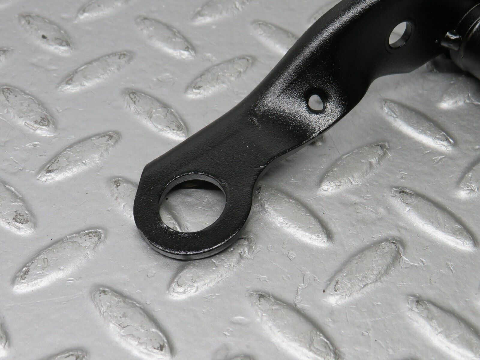 38972 Mercedes-Benz W201 190E 2.6L Engine Lifting Eyes Hooks