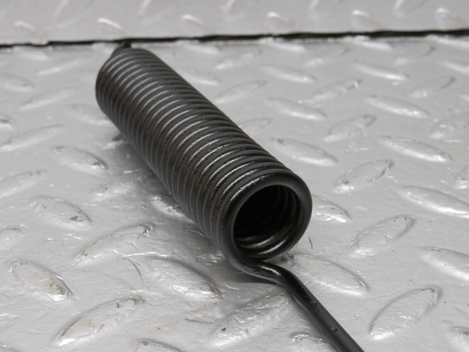 40437 Mercedes-Benz W110 230 Bonnet Hinge Spring