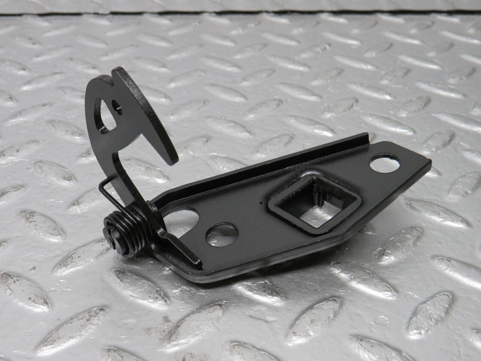 33788 Mercedes-Benz W201 190E 2.0L Bonnet Safety Latch 2018800560