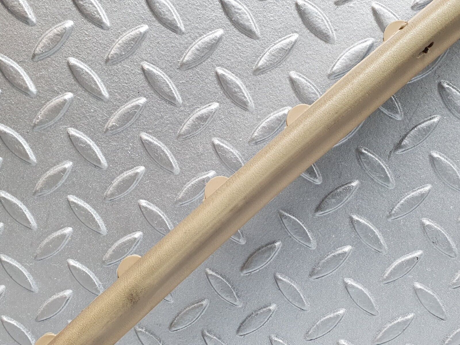 41156 Mercedes-Benz W126 300SE Rear Left Inner Window Frame Cover 1267350571