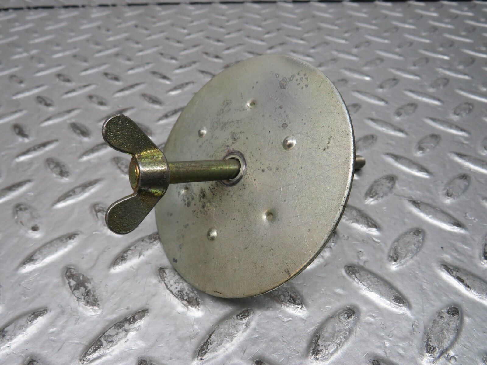 28611 Mercedes-Benz W123 230E Spare Wheel Holder