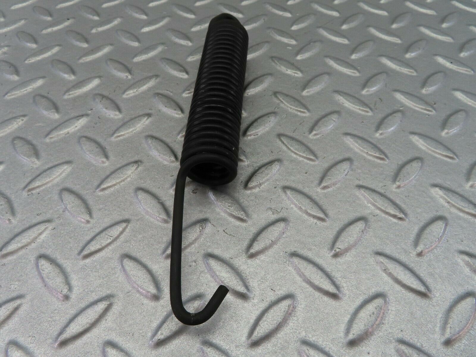 7941 Mercedes-Benz W115 220D Bonnet Hinge Spring