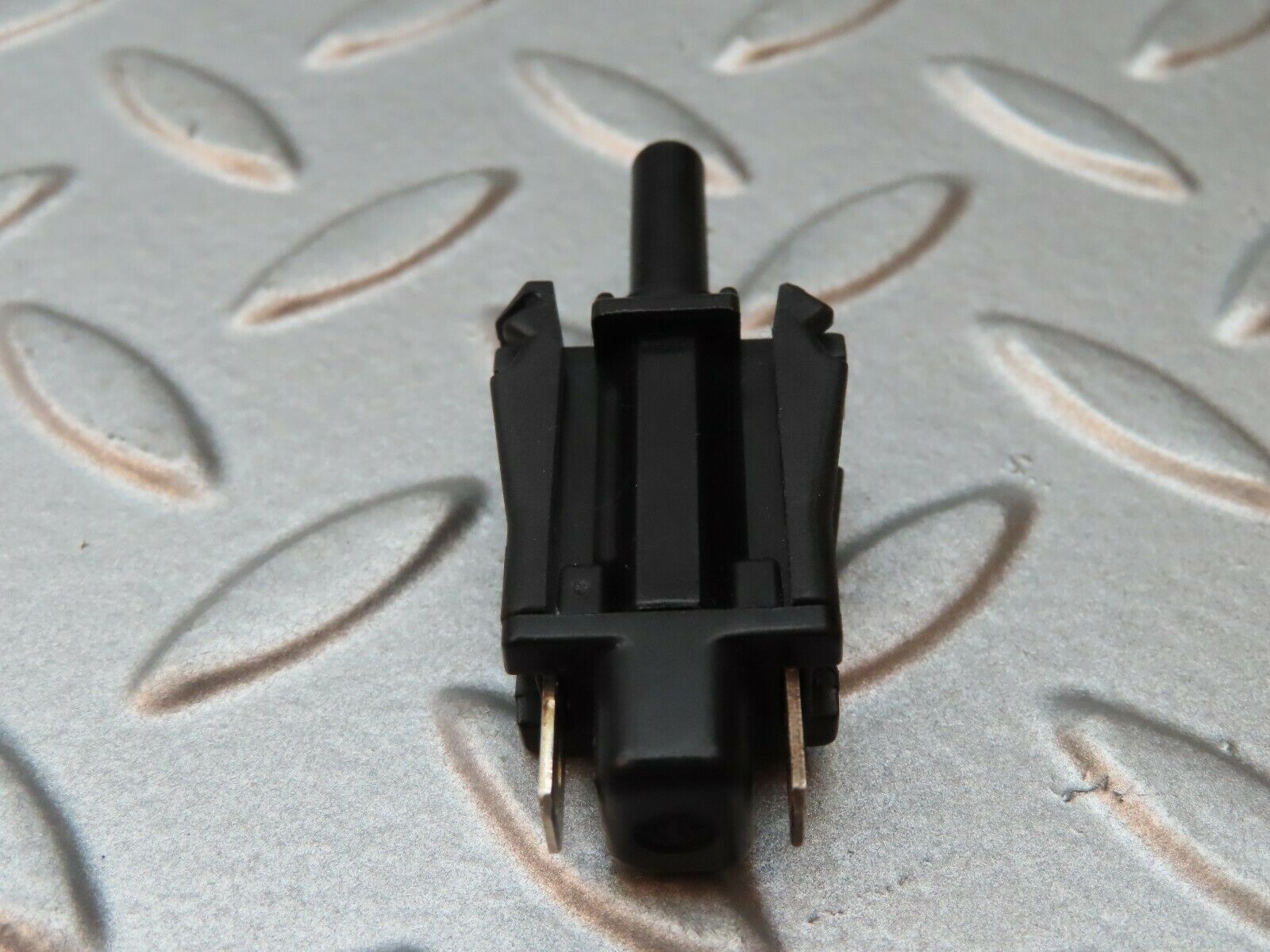 4209 Mercedes-Benz V123 240D LWB Door Contact Switch 0015458714