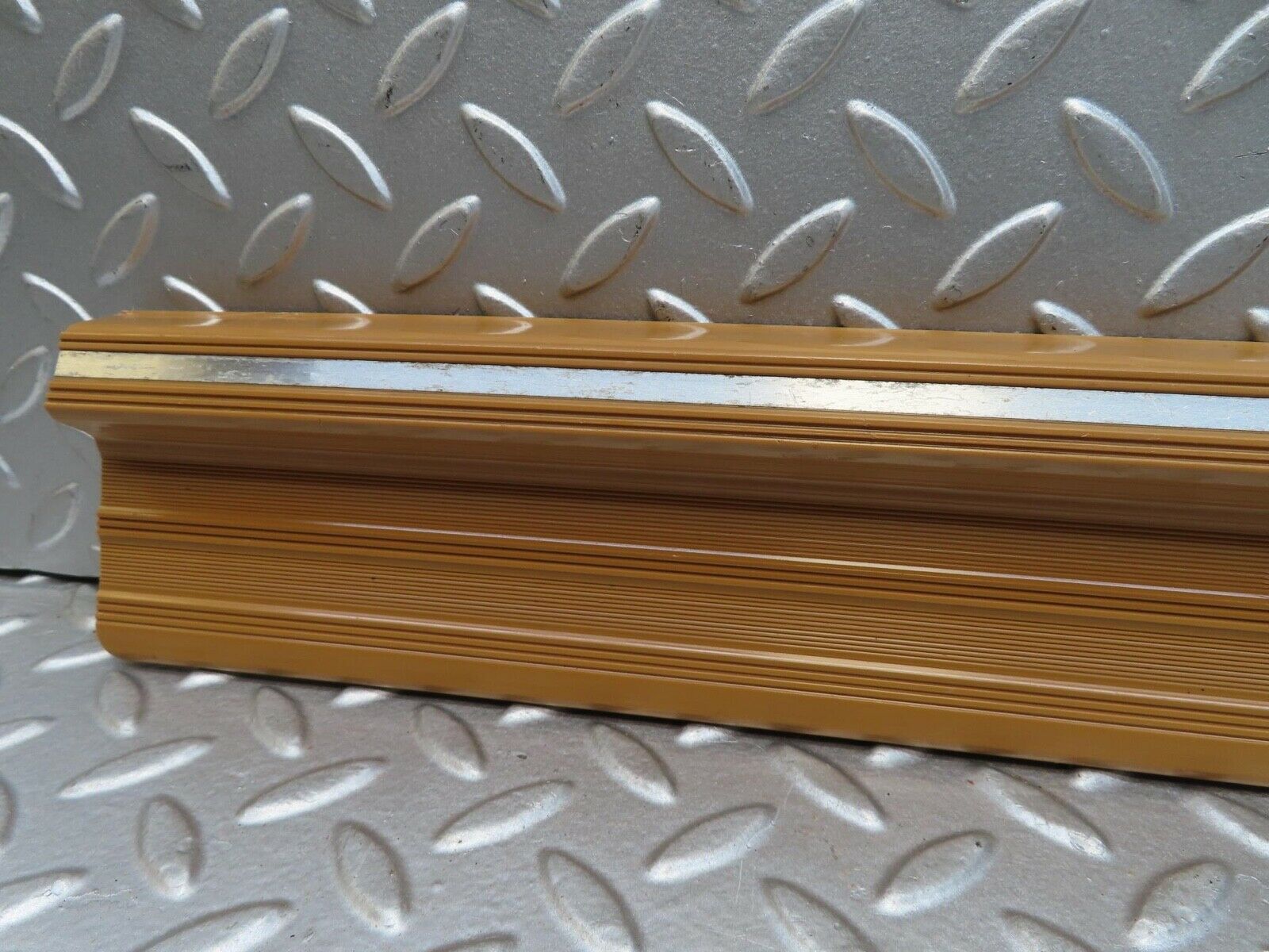 15854 Mercedes-Benz W123 280E Rear Right Door Sill Trim Beige