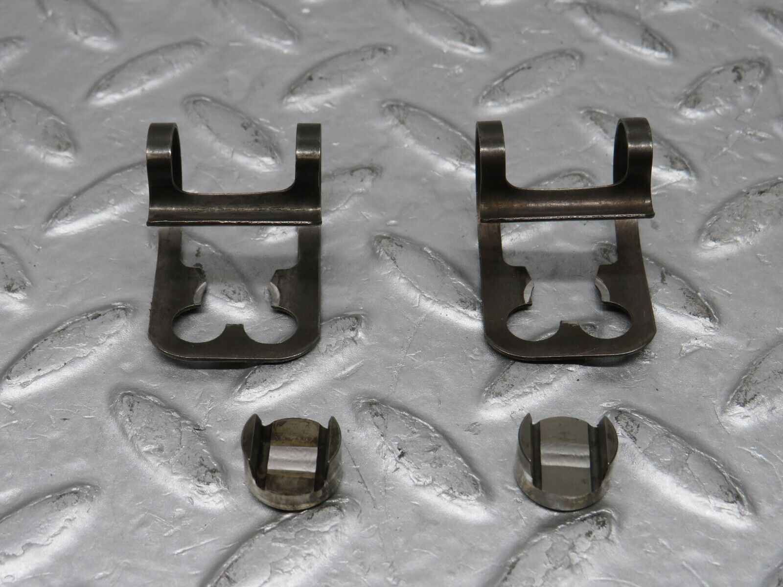 37621 Mercedes-Benz W109 300SEL Valve Rocker Arm With Spring & Tappet