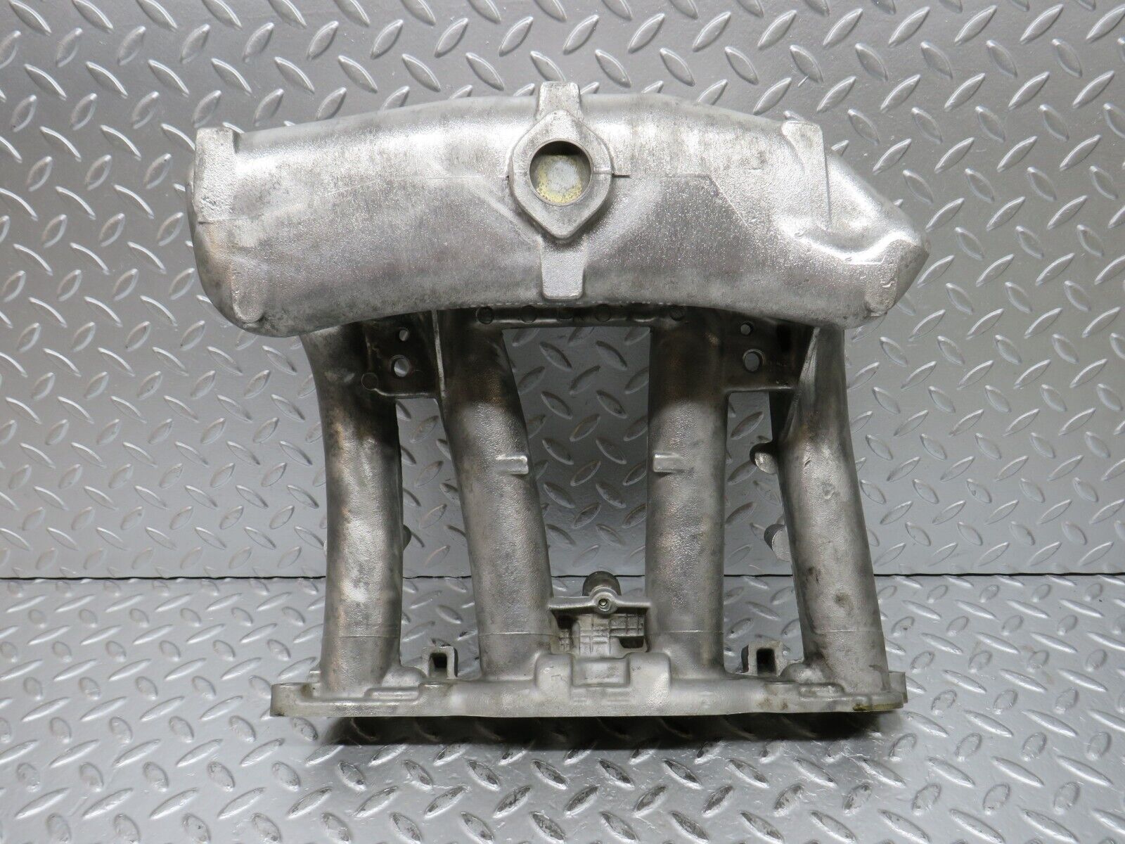 32091 Mercedes-Benz W123 230E Intake Manifold 1021410301