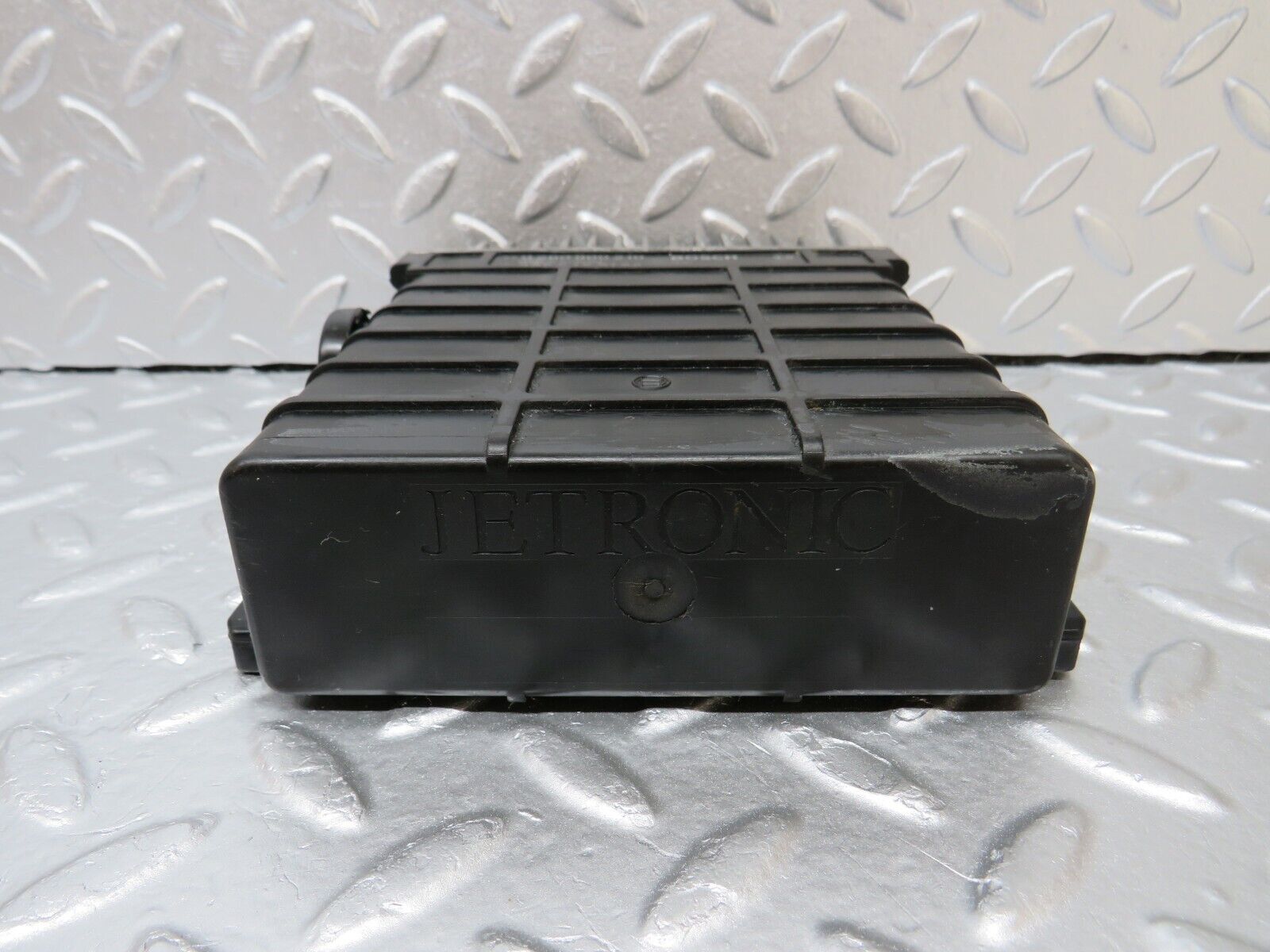 33974 Mercedes-Benz W124 260E Engine Control Unit Bosch 0280800210 0055457132