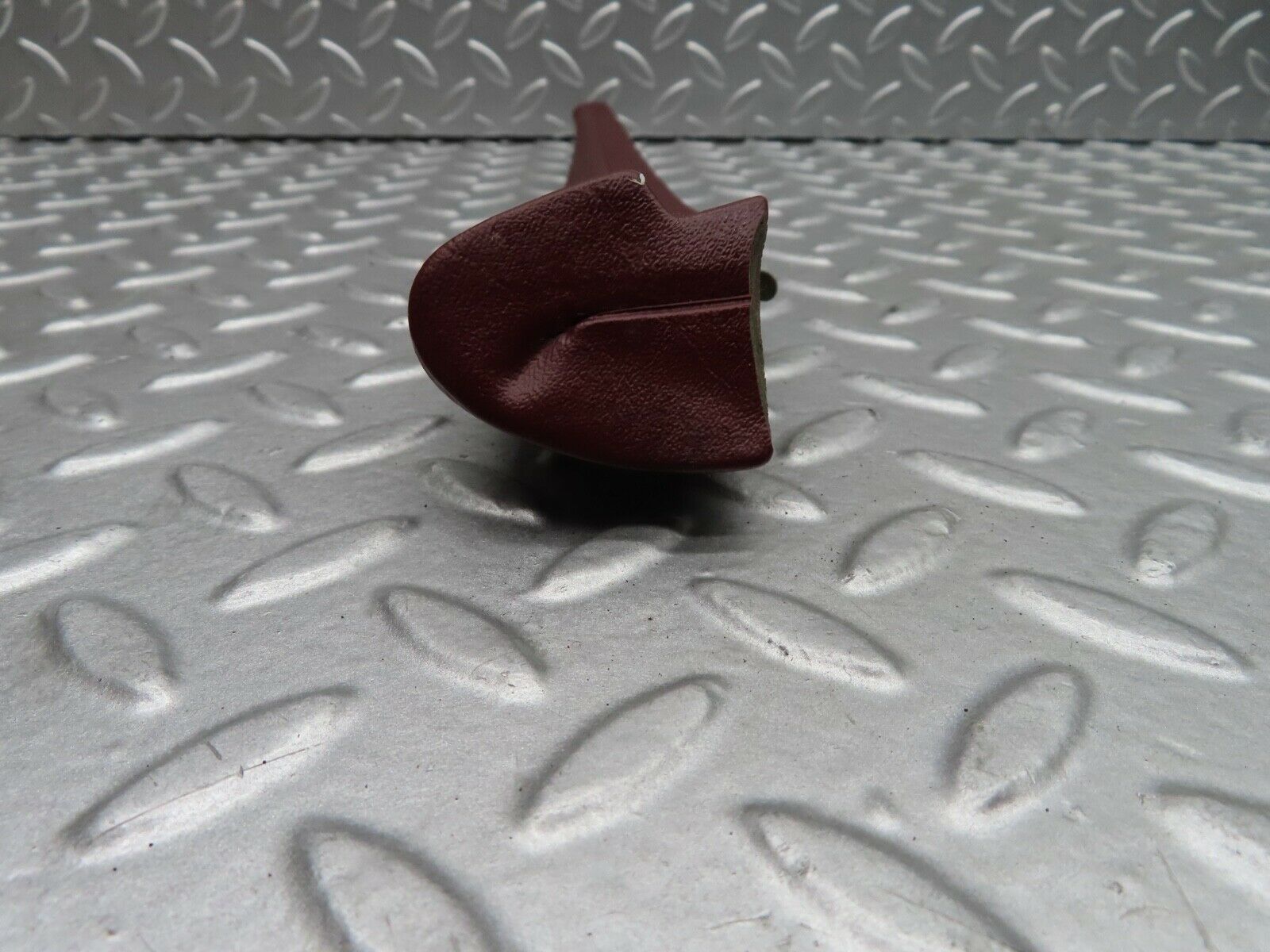 21421 Mercedes-Benz W126 300SE Front Right Door Interior Trim Burgundy Red