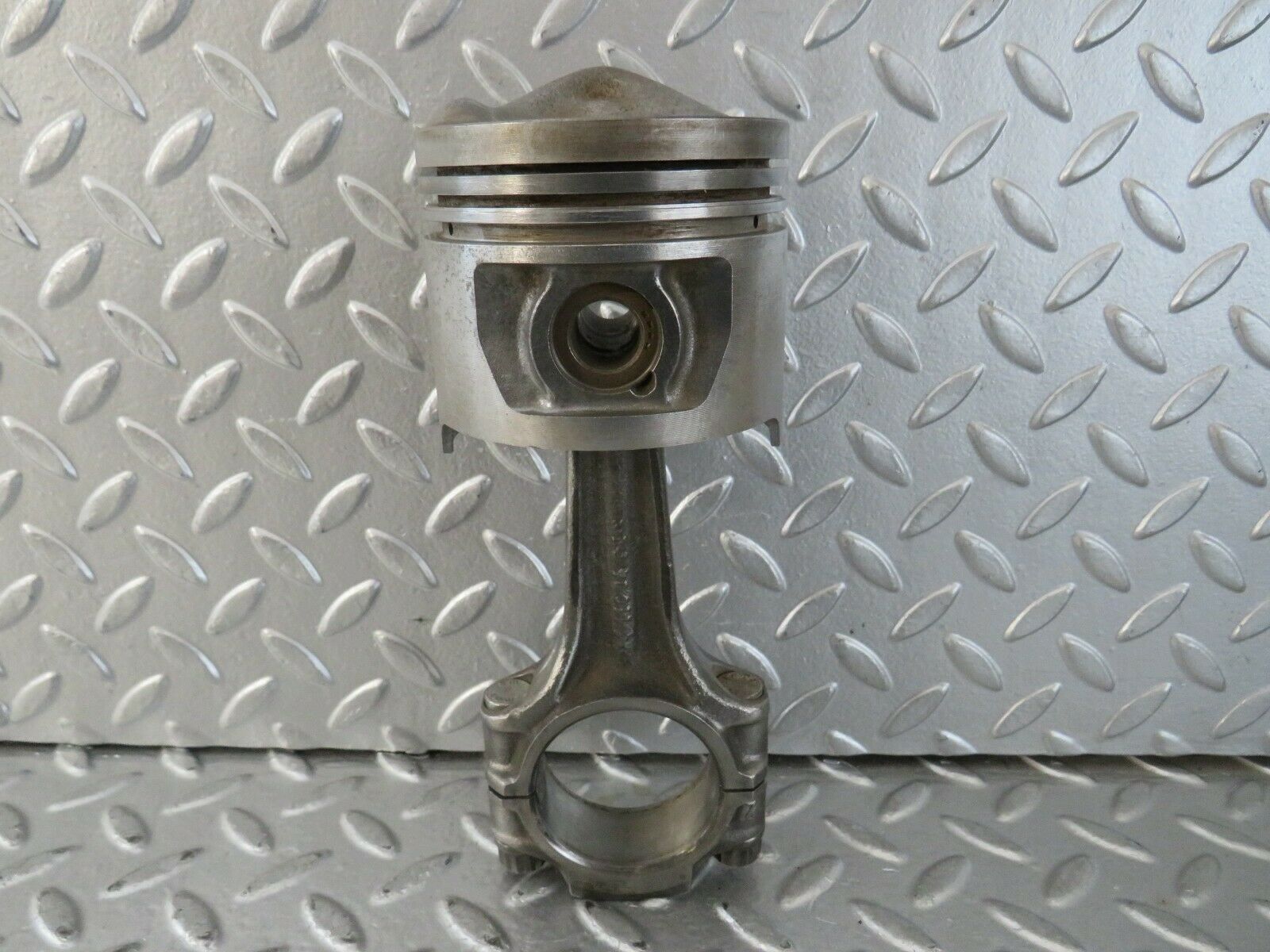 23578 Mercedes-Benz W114 280E Piston With Connecting Rod 86.00 mm
