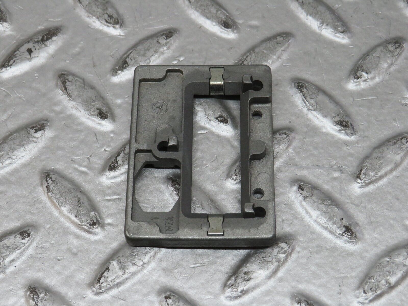 27775 Mercedes-Benz S124 300TE Wagon Rear View Mirror Bracket