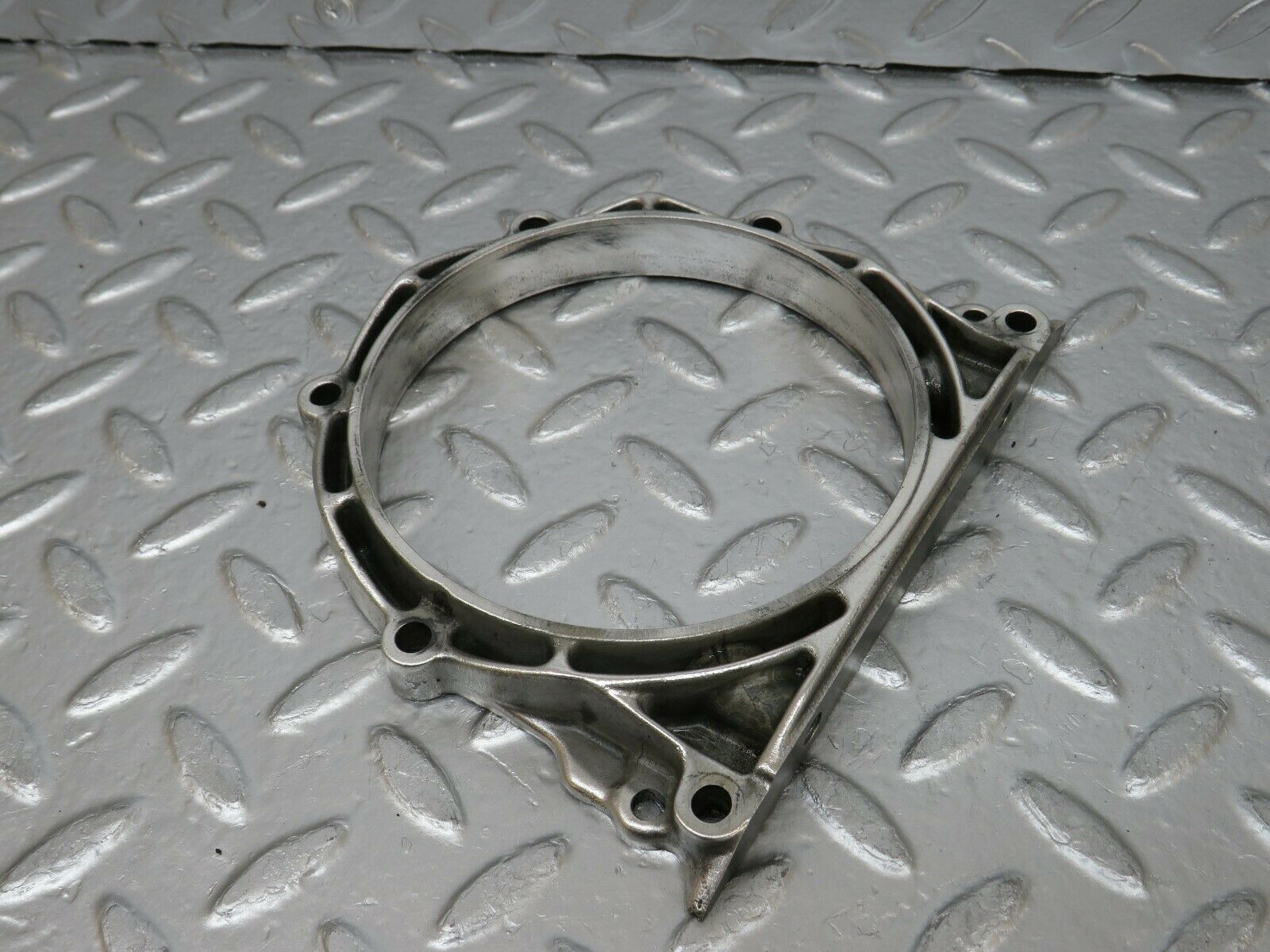 24384 Mercedes-Benz S124 220TE Wagon Crankshaft Rear Sealing Cover 6010110108