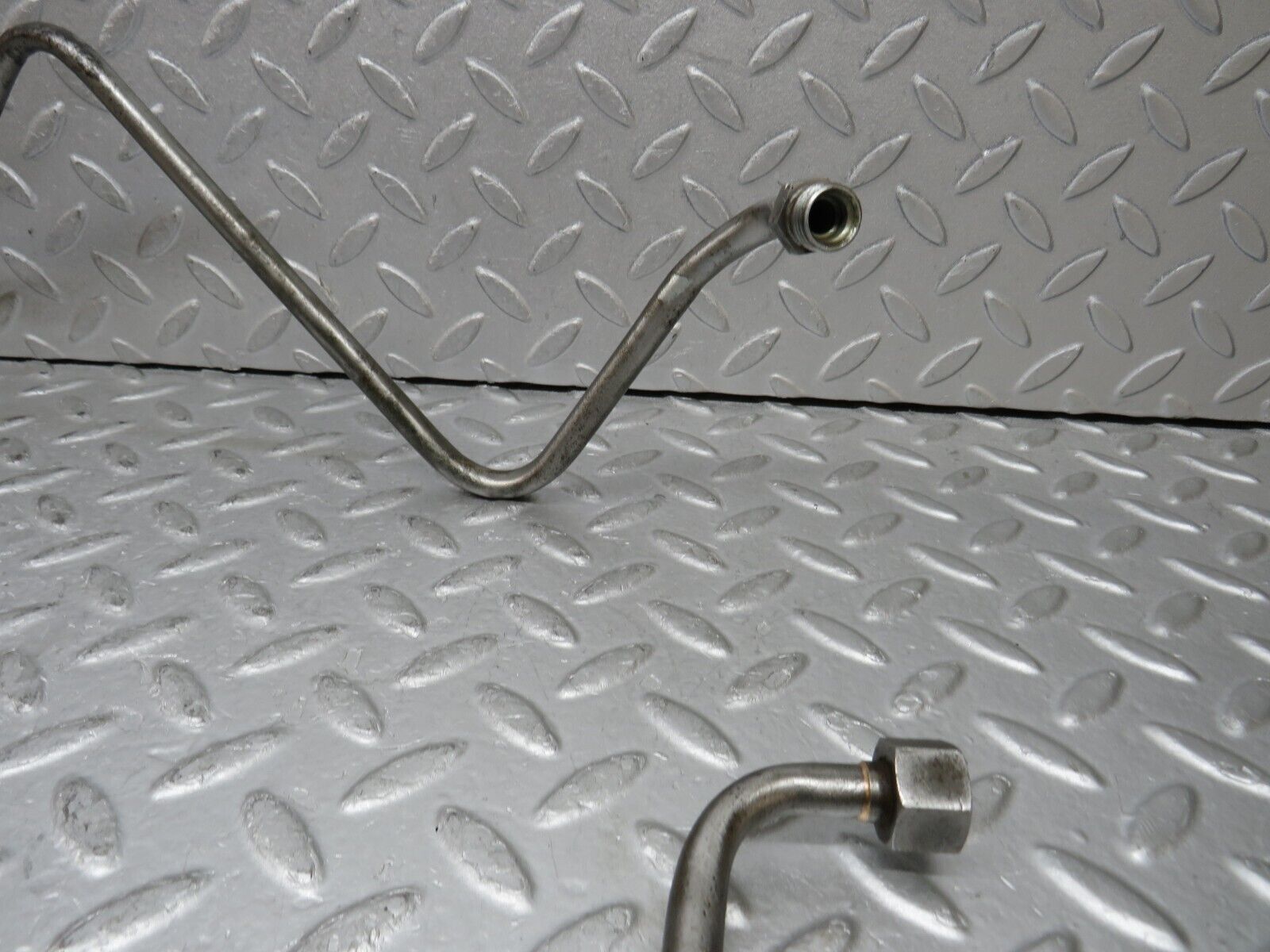 37667 Mercedes-Benz W109 300SEL Power Steering Oil Hose Pipe