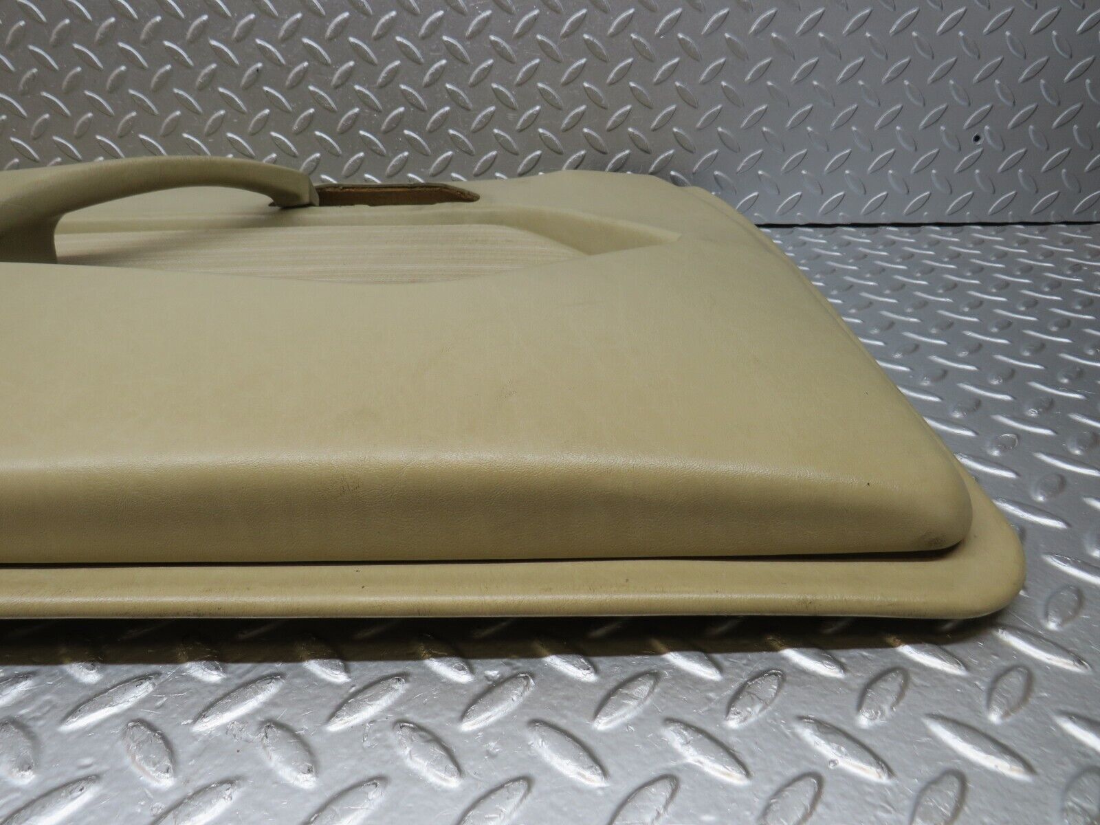 33923 Mercedes-Benz W124 260E Front Left Door Card