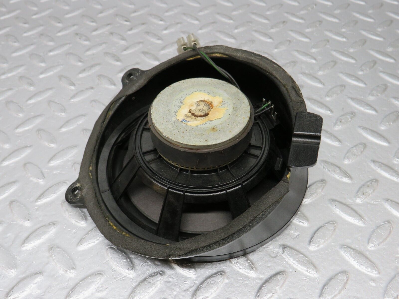 35997 Mercedes-Benz W126 420SE Rear Left Parcel Shelf Speaker 1268200302