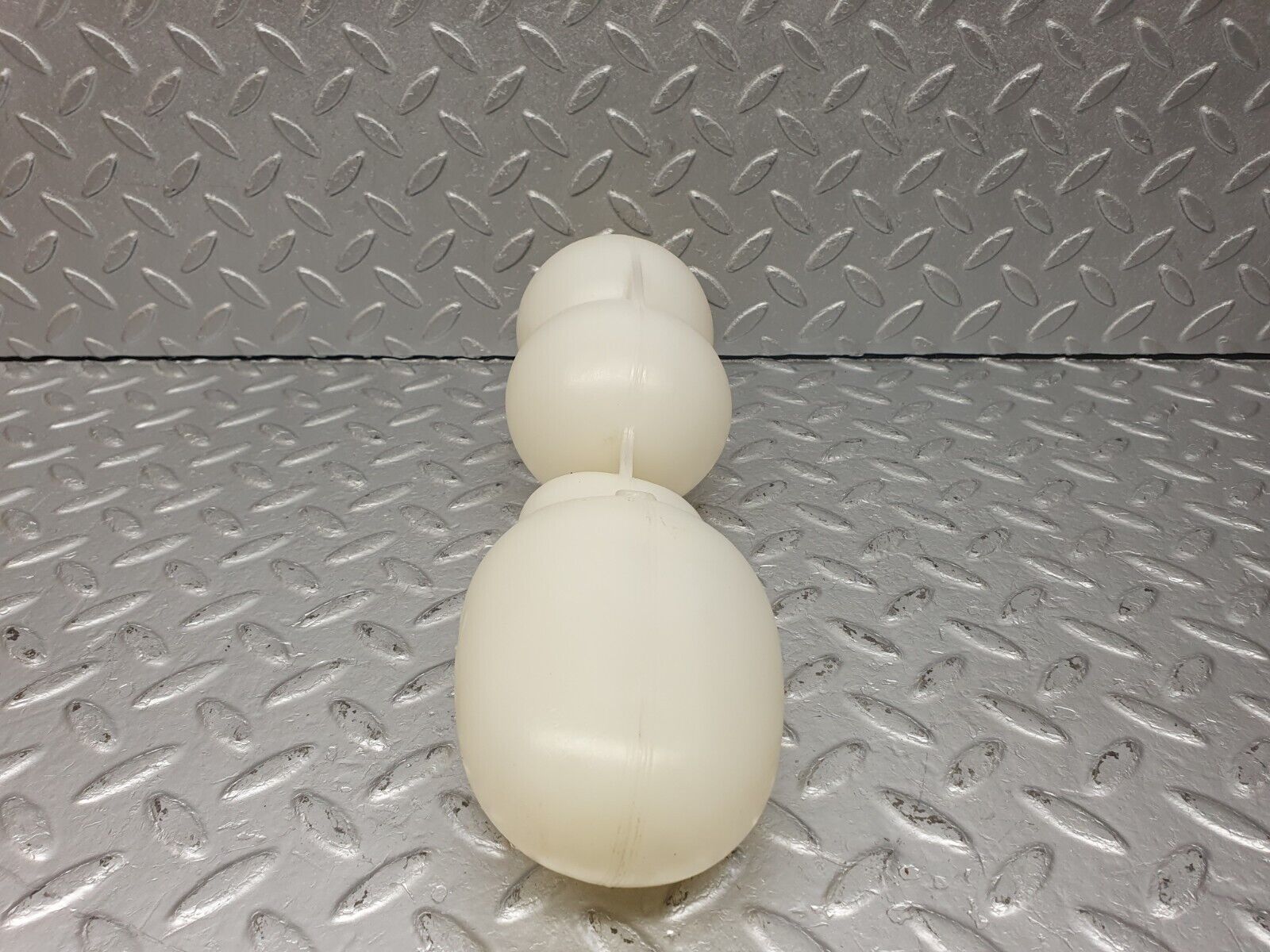 40976 Mercedes-Benz W126 300SE Vacuum Reservoir Tank