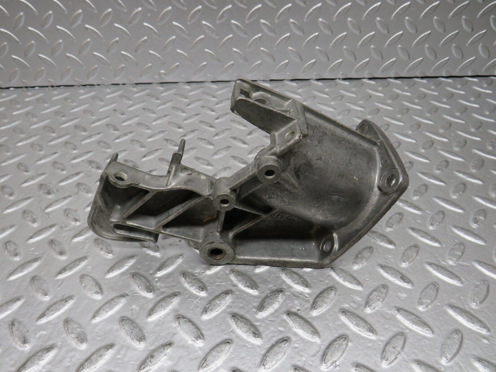 29780 Mercedes-Benz W123 230E Brake Pedal Bracket 1232900219