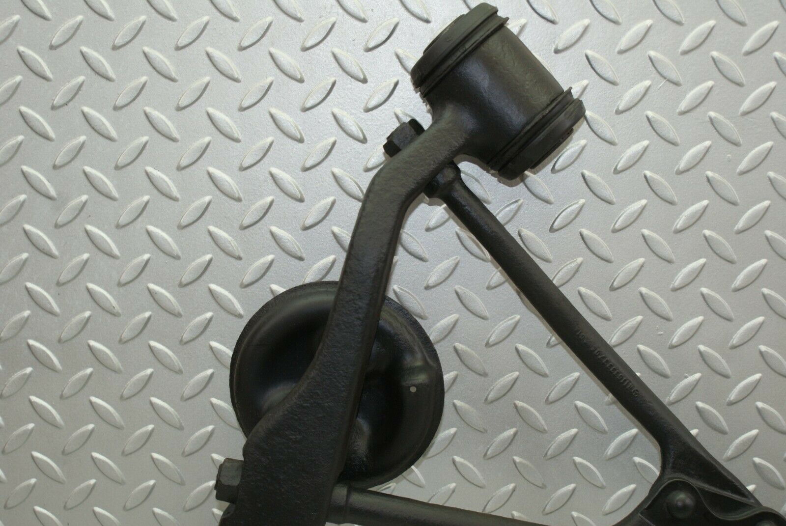 2700 Mercedes-Benz W116 350SE Front Right Lower Control Arm 1163333705