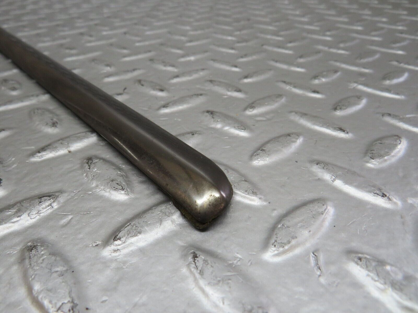 26461 Mercedes-Benz C124 220CE Coupe Rear Right Window Exterior Chrome Trim