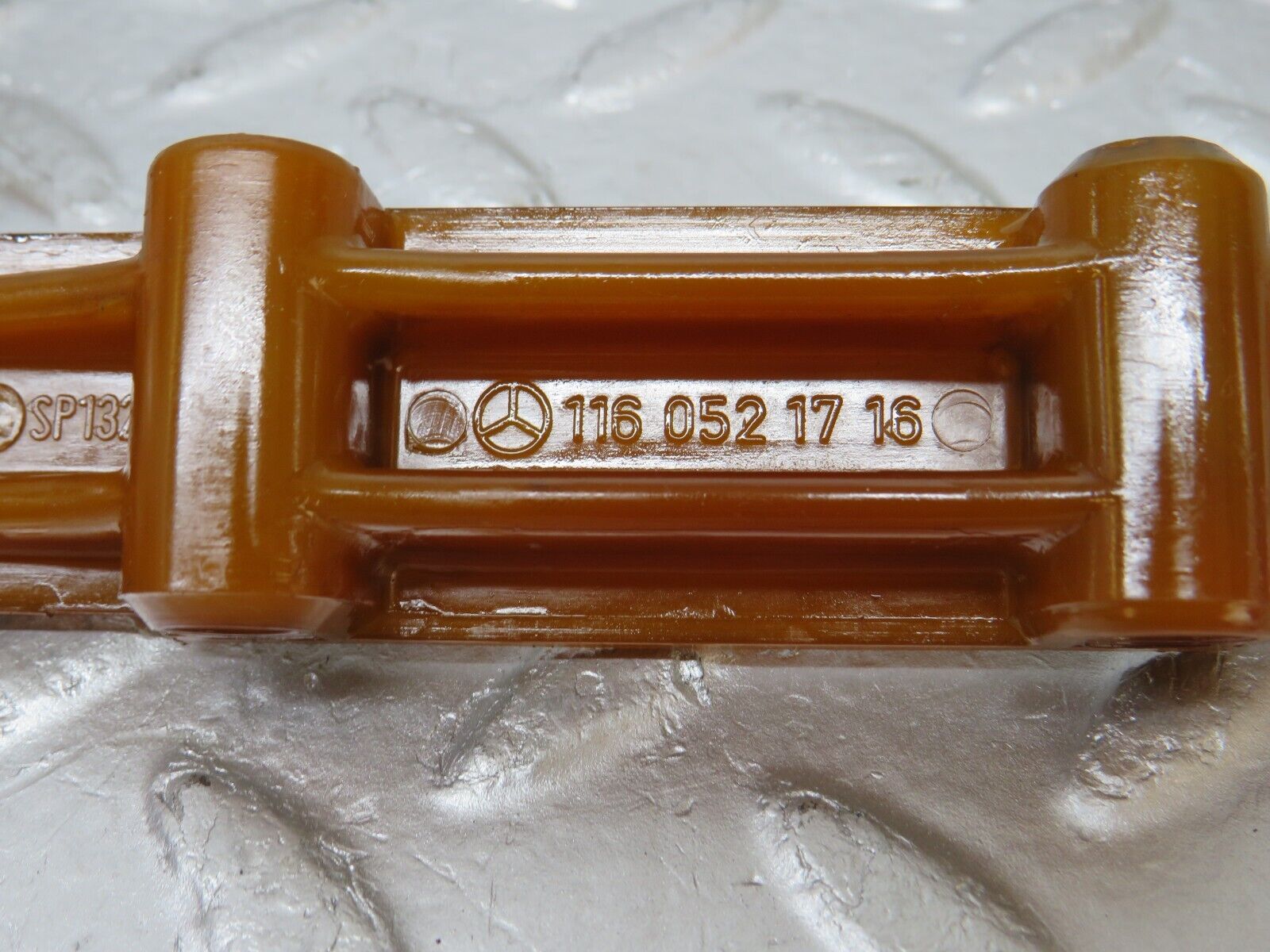 34494 Mercedes-Benz C126 380SEC Coupe Timing Chain Guide Rail 1160521716