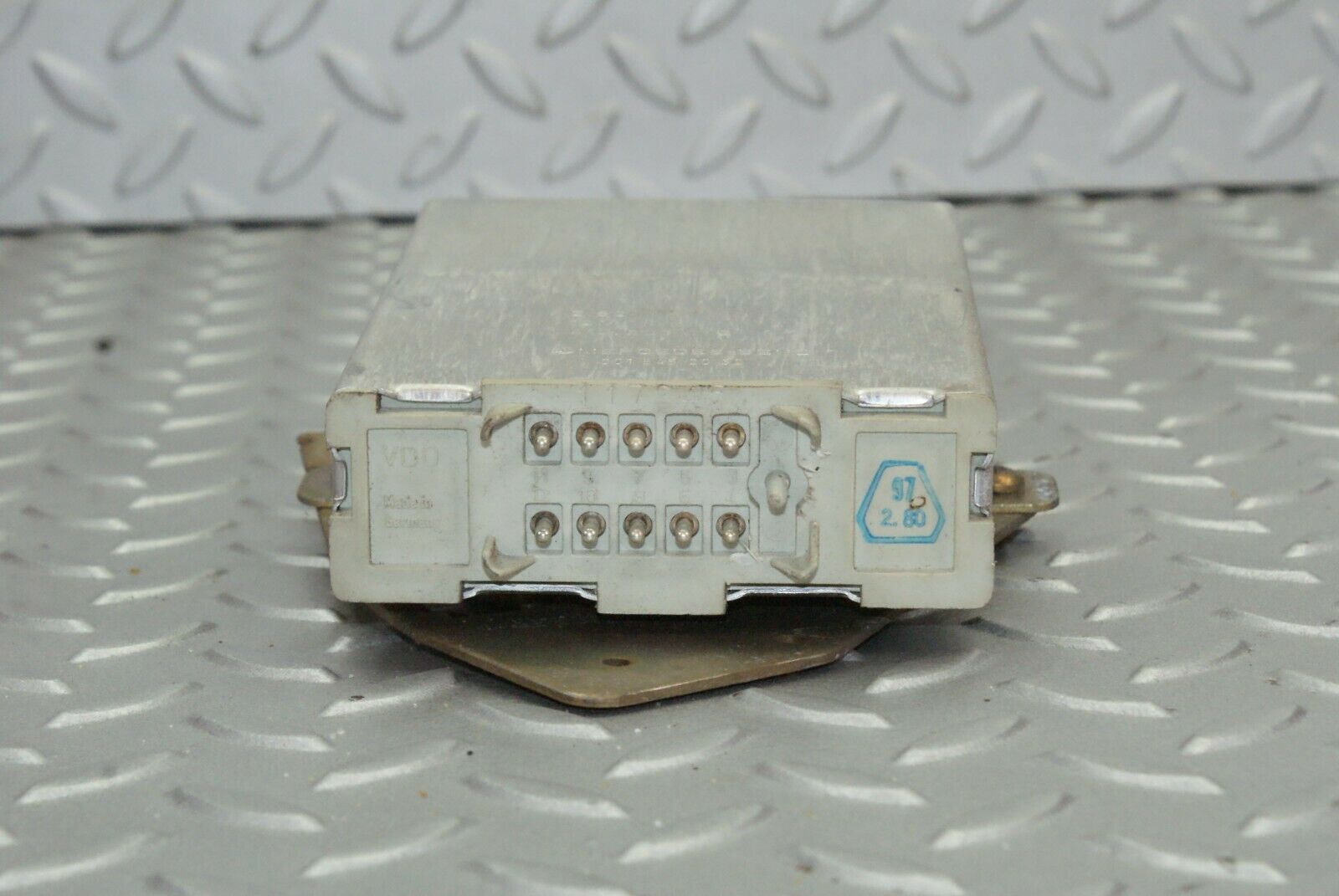 2504 Mercedes-Benz W116 350SE Cruise Control Module Unit 0015452032