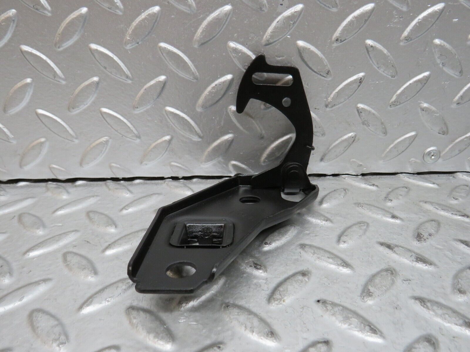 29121 Mercedes-Benz C124 320CE Coupe Bonnet Safety Latch 1248800360