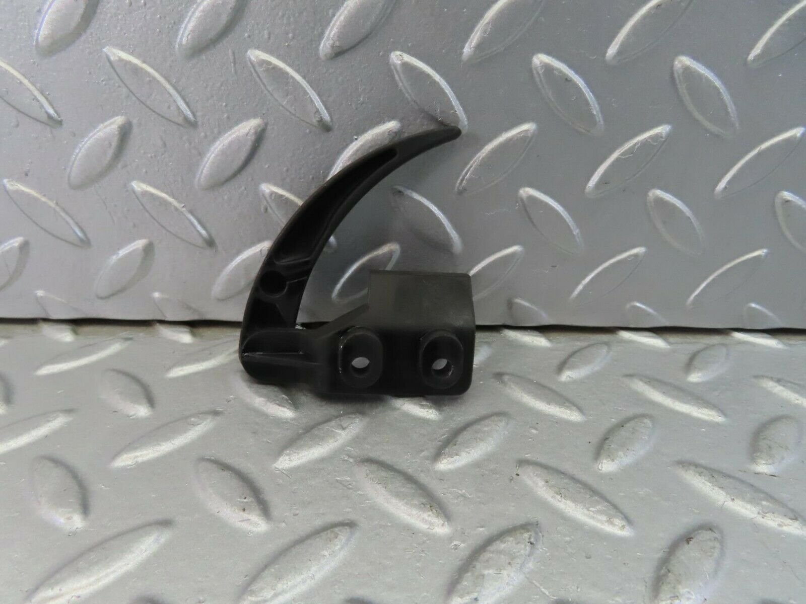 10037 Mercedes-Benz C123 230CE Coupe Hood Opener Bonnet Opener Release