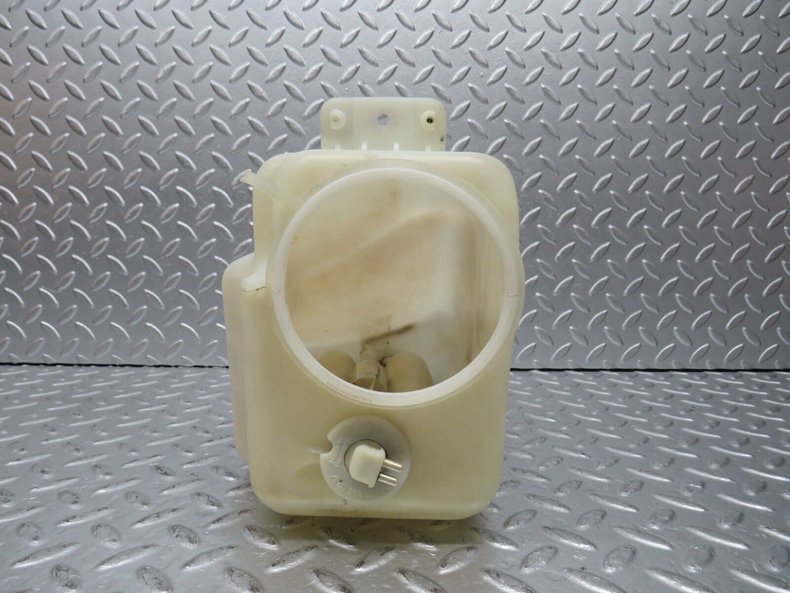 31185 Mercedes-Benz S124 220TE Windscreen Washer Fluid Reservoir 1248691020