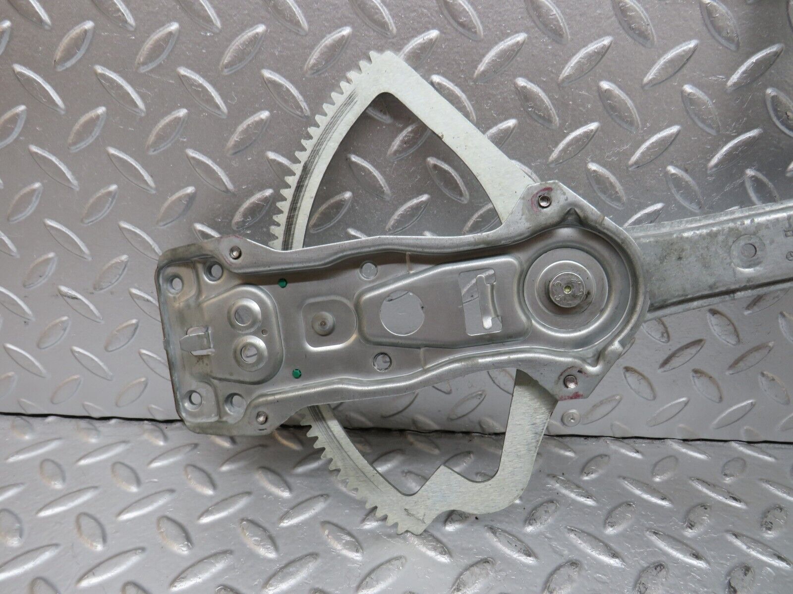 33391 Mercedes-Benz W202 C180 Front Right Power Window Regulator