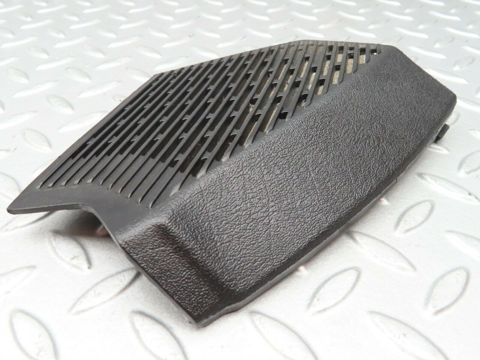 4326 Mercedes-Benz W123 230E Front Right Speaker Cover 1236802807