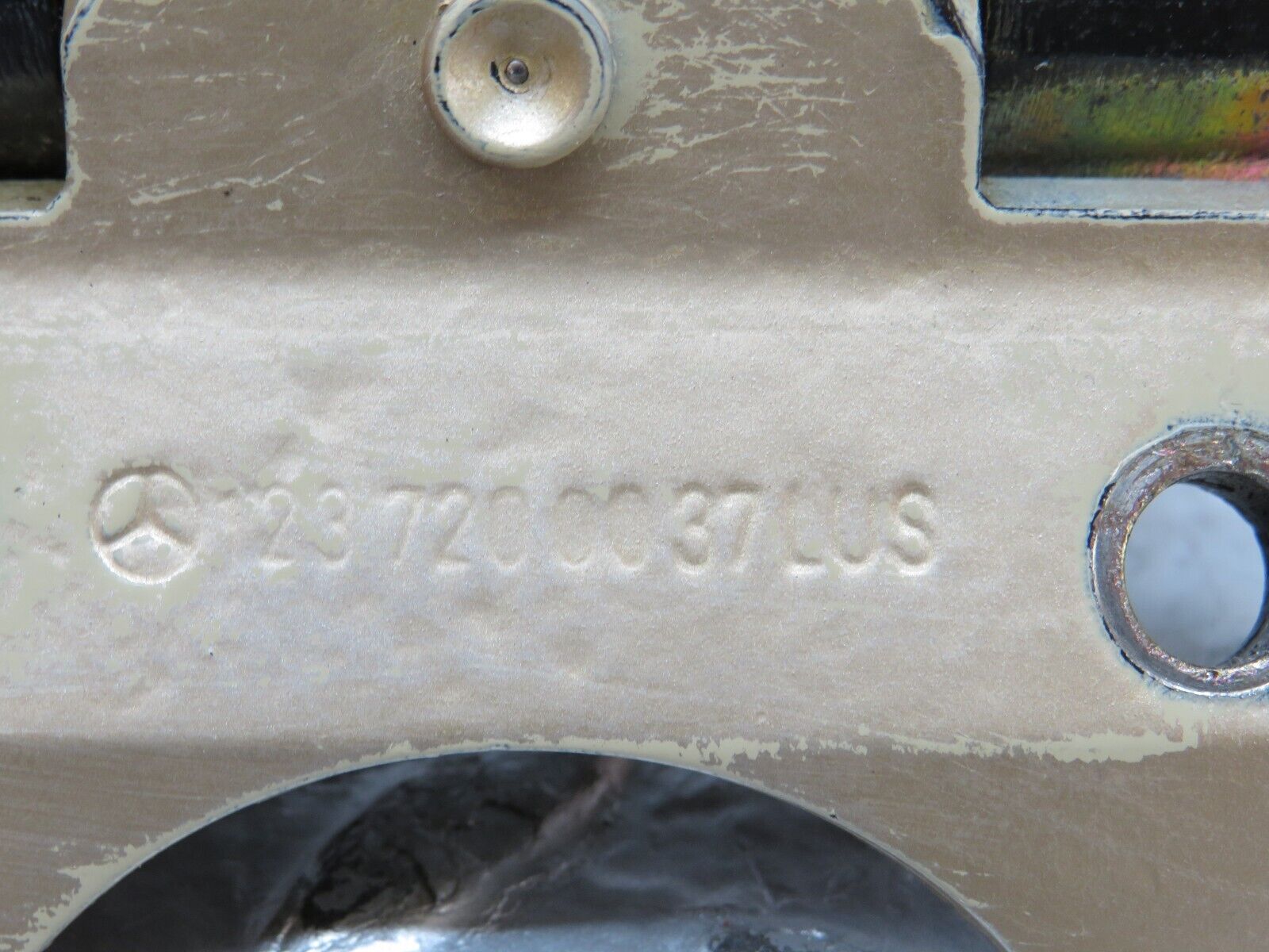 27235 Mercedes-Benz W123 280E Door Hinge Pair 1237200037