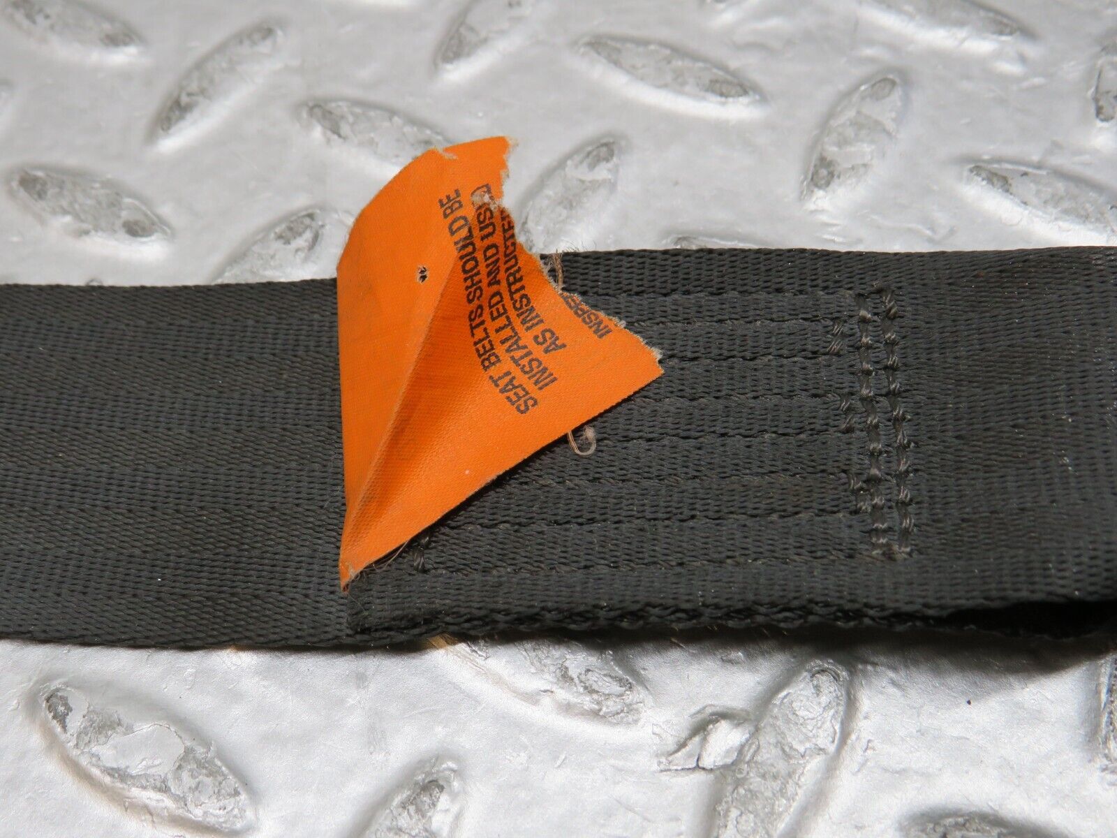 37404 Mercedes-Benz W109 300SEL Rear Seat Belt Set With Buckles