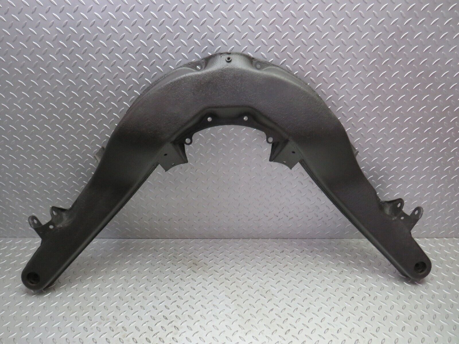 0411 Mercedes-Benz W116 Rear Subframe Axle Carrier Suspension