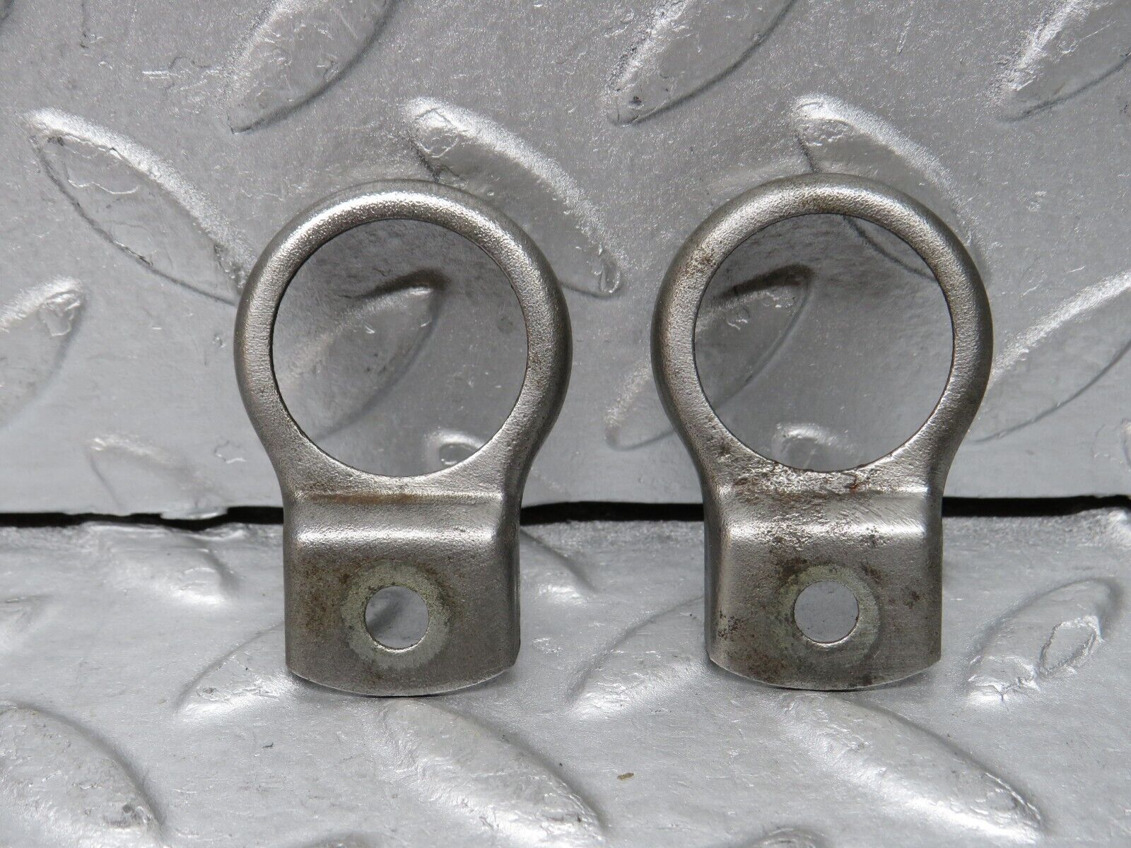 37566 Mercedes-Benz W109 300SEL Fuel Injector Bracket