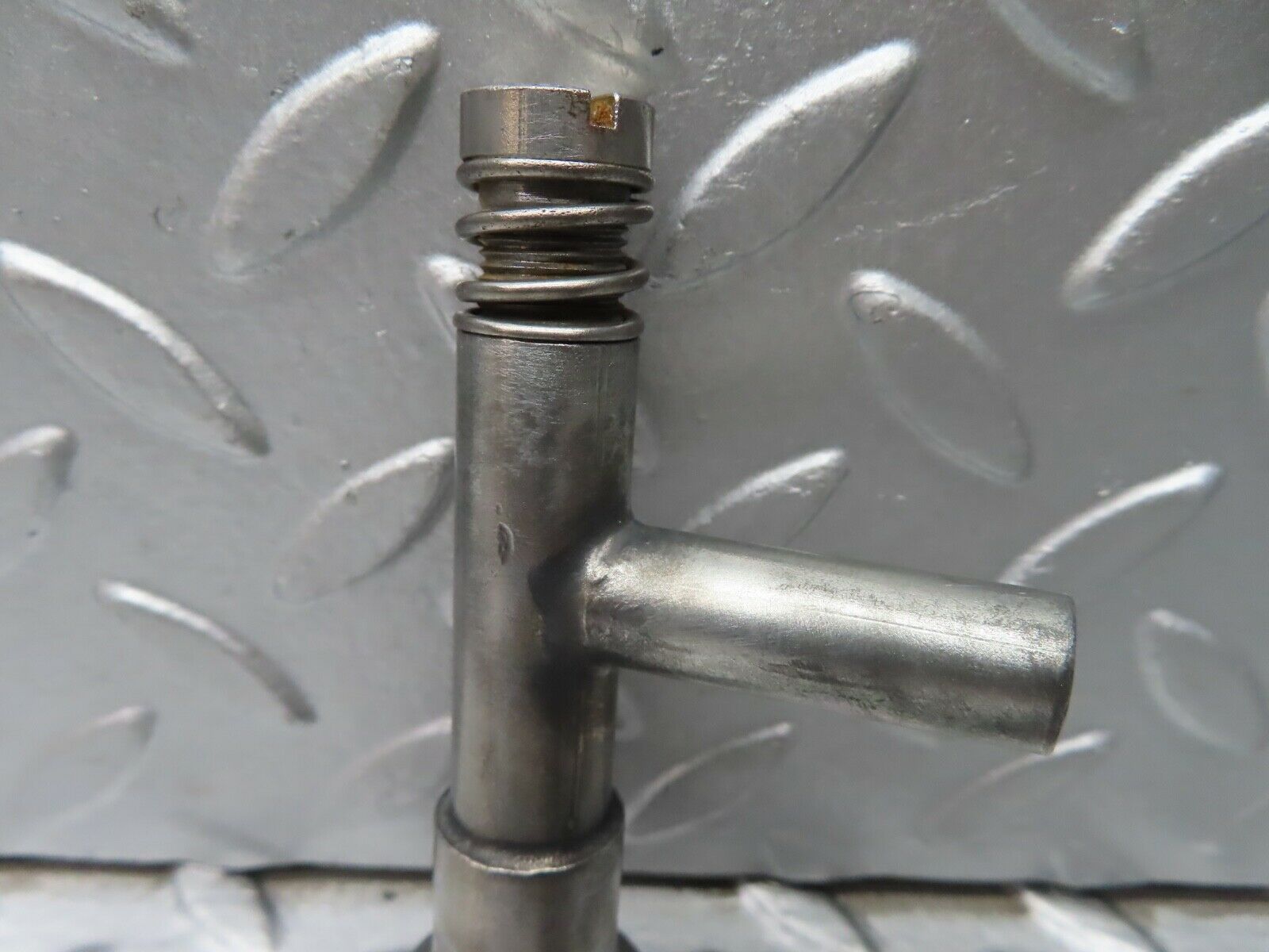 20828 Mercedes-Benz W114 250CE Coupe Auxiliary Air Slide Valve