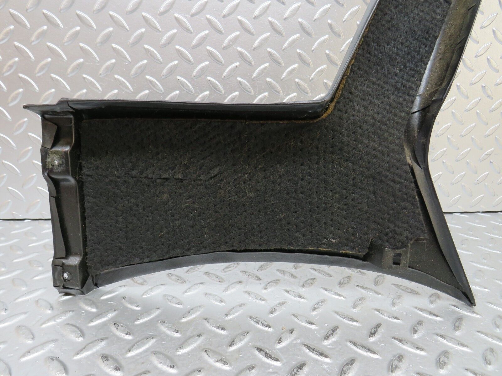 28209 Mercedes-Benz S123 240D Wagon C Pillar Cover Trim Right Black