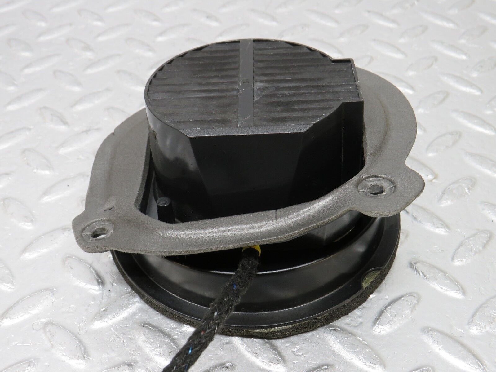 34722 Mercedes-Benz W210 320E Rear Right Door Speaker 2108274014 2108273614