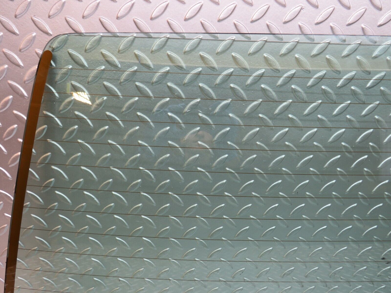 27677 Mercedes-Benz S124 300TE Wagon Tailgate Heated Windscreen