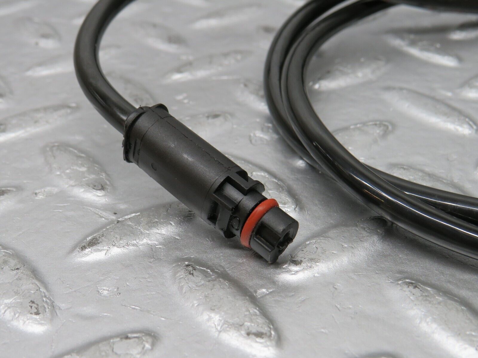 38152 Mercedes-Benz A124 320E Cabriolet Suspension Roll Bar Axle Switch Wire 1245433627