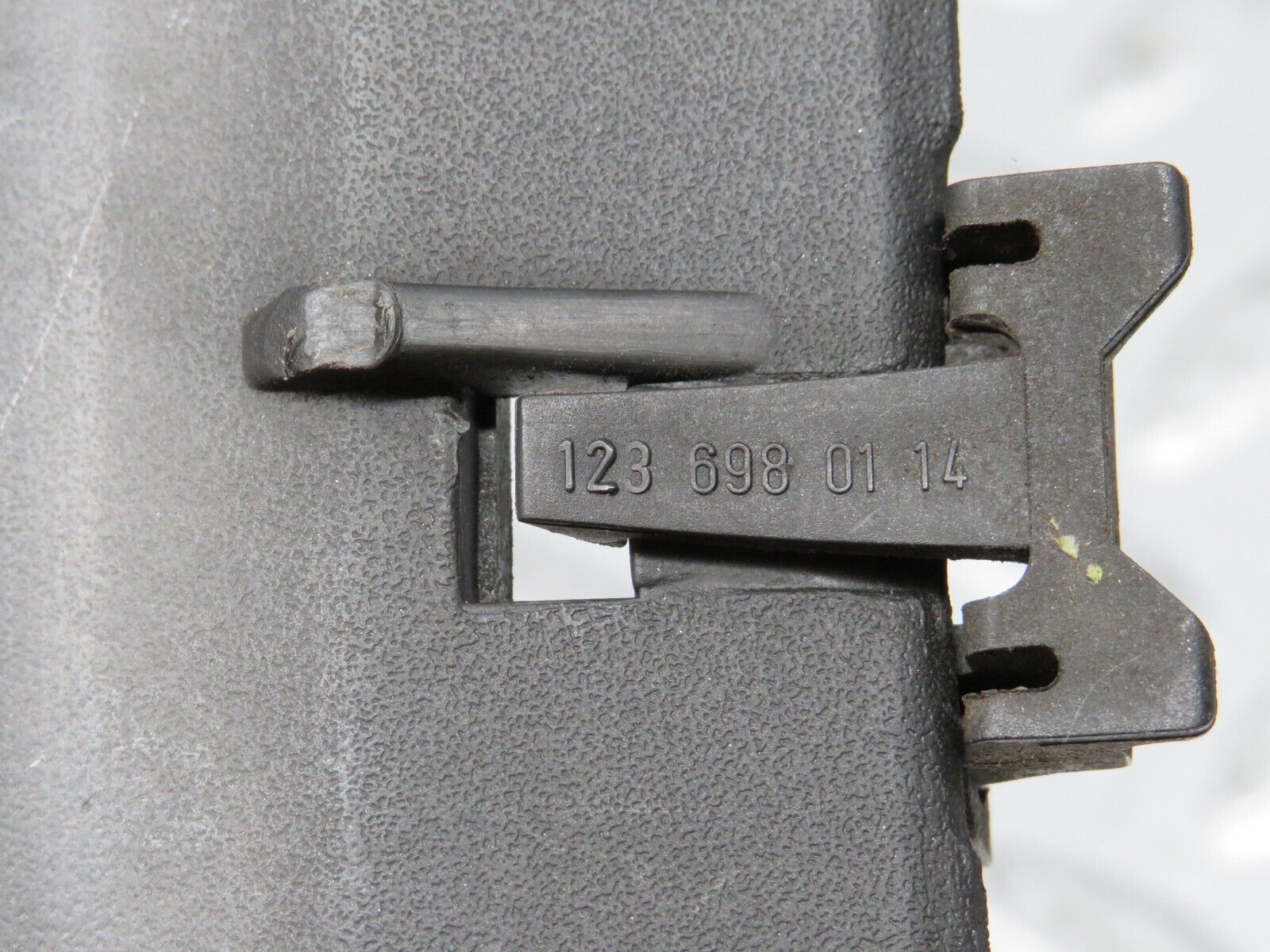 31987 Mercedes-Benz W123 230E Rear Left C Pillar Plastic Trim 1236980114