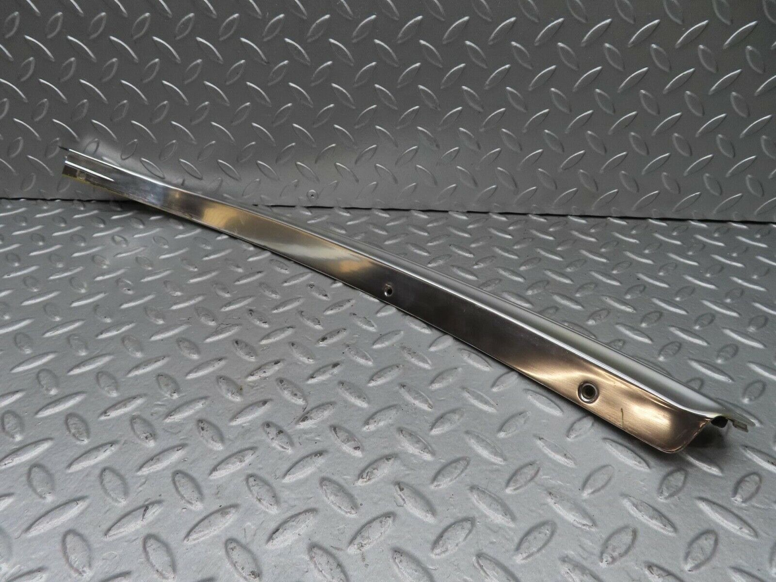 14317 Mercedes-Benz W116 350SE C Pillar Chrome Moulding Trim Left Side